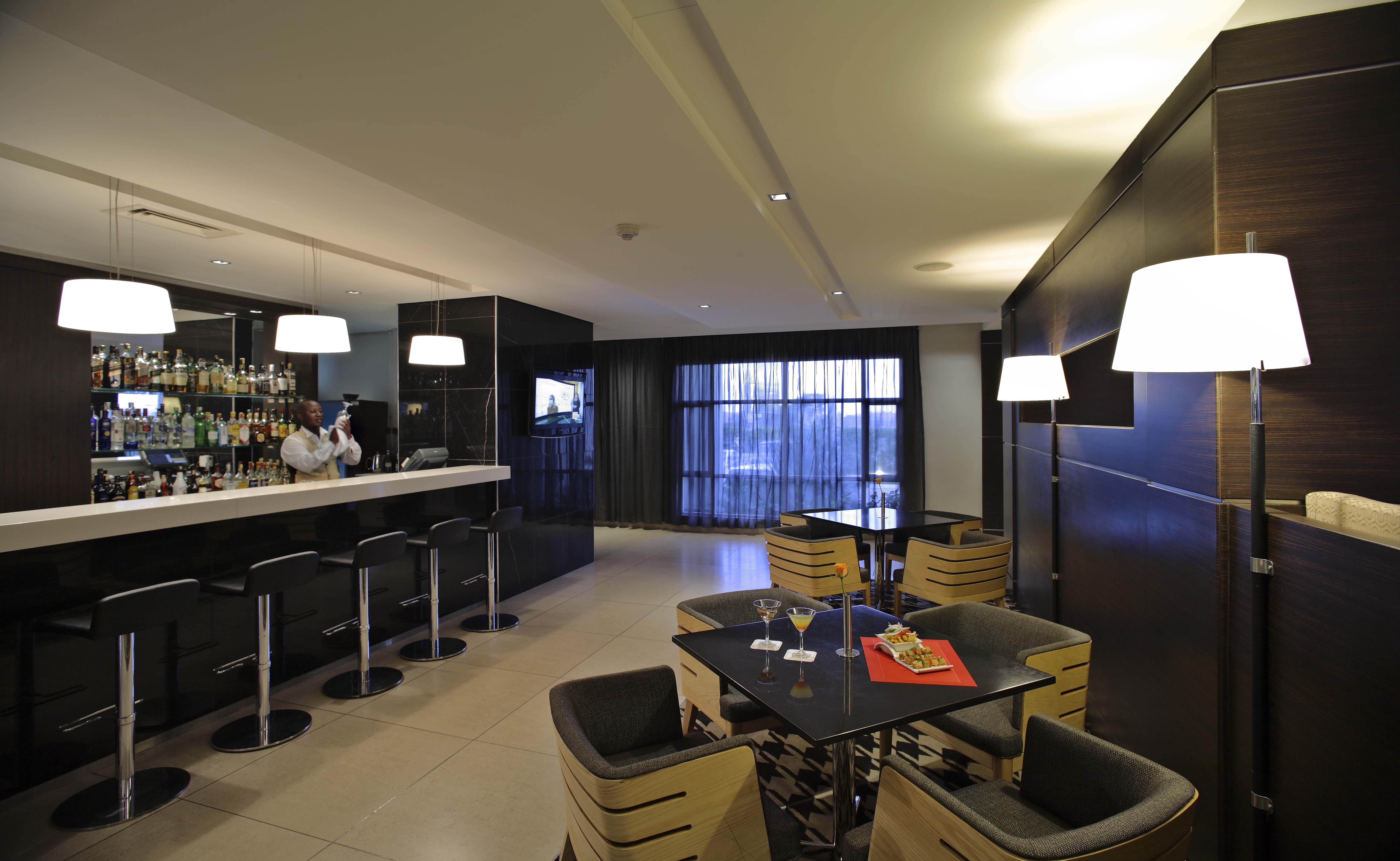 Eka Hotel Nairobi Exteriör bild